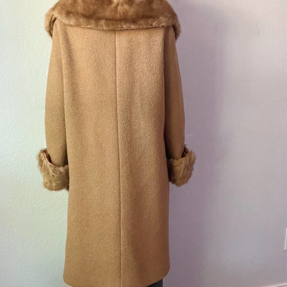 Vintage 1960's Forstmann Frizelda Tan Boucle Wool Fur Trim Swing Coat - Picture 3 of 10